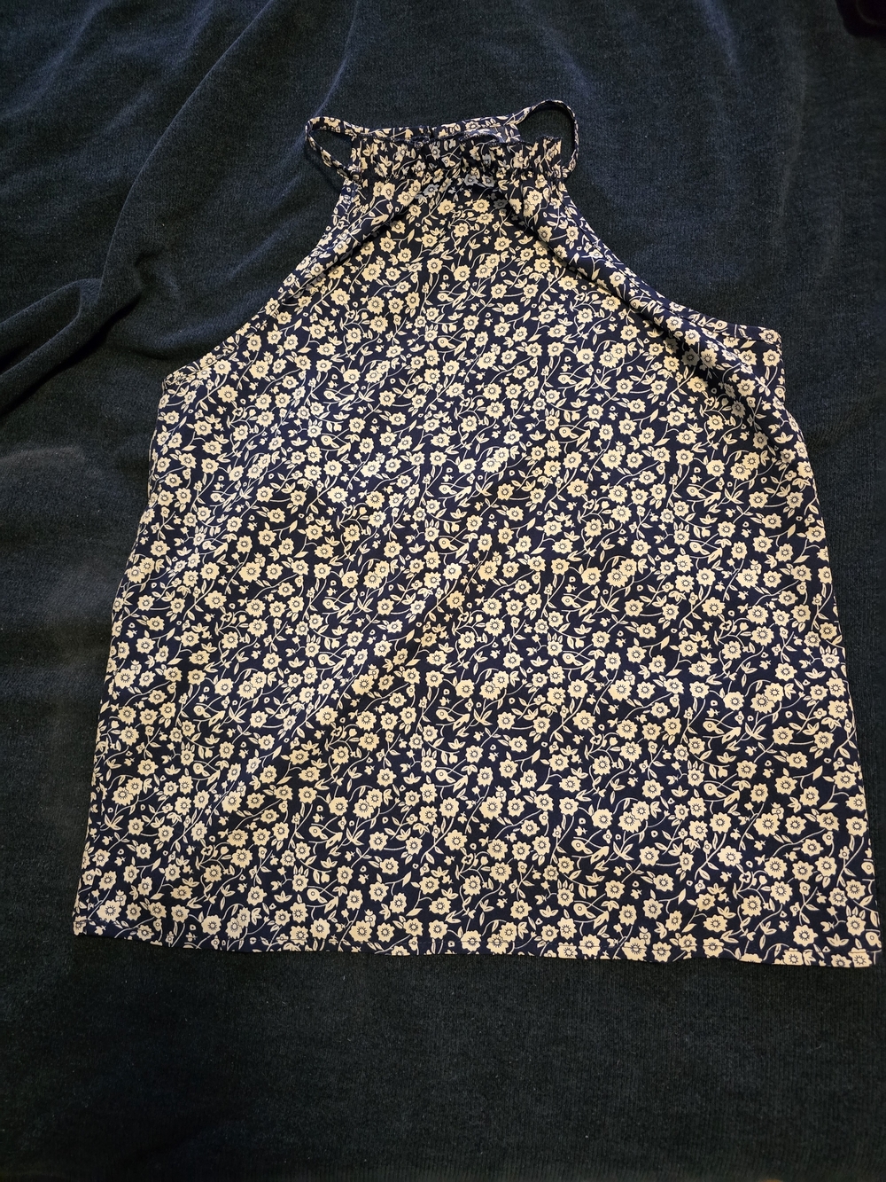 Lishly from Shein Navy/Cream Floral High Neck Halter Tank Top Size Small 4/36